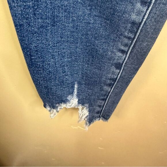 Abercrombie & Fitch High Rise Super Skinny Ankle Distressed Jeans Size 27/4S - Picture 4 of 6